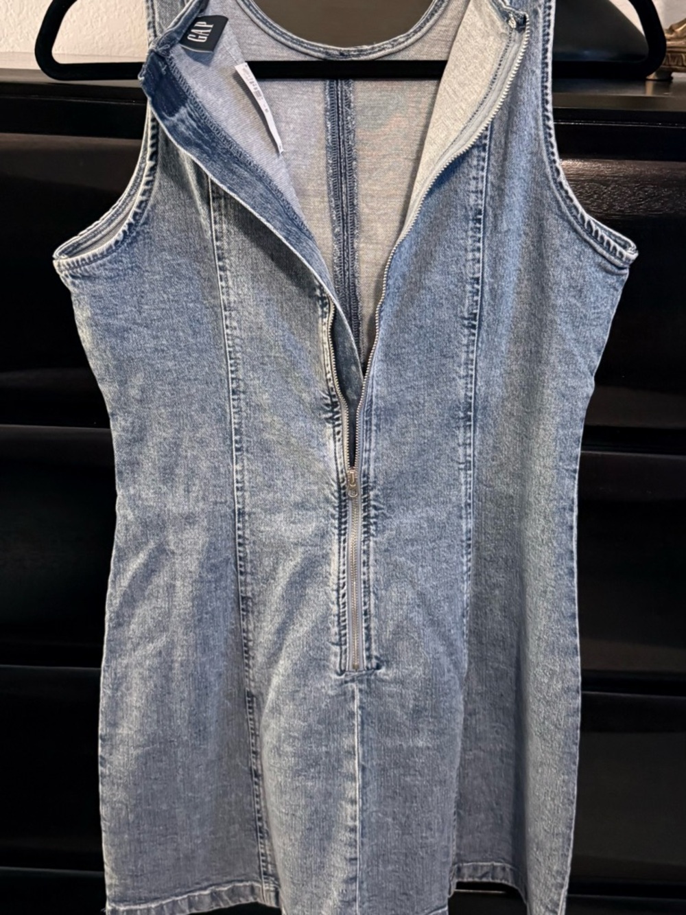 GAP Sleeveless Mini Denim Dress - Light Wash Size Petite Small (W24) - Picture 4 of 13